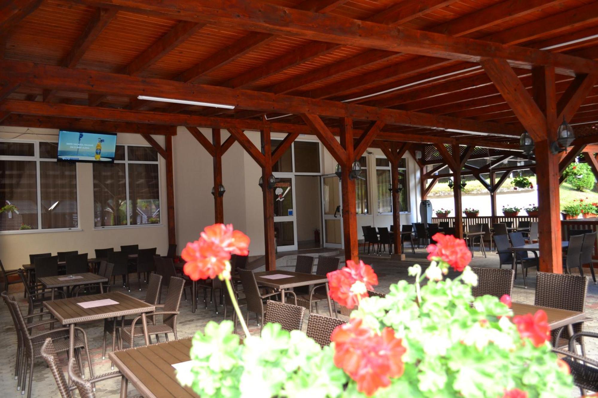 Cristina Motel 2*